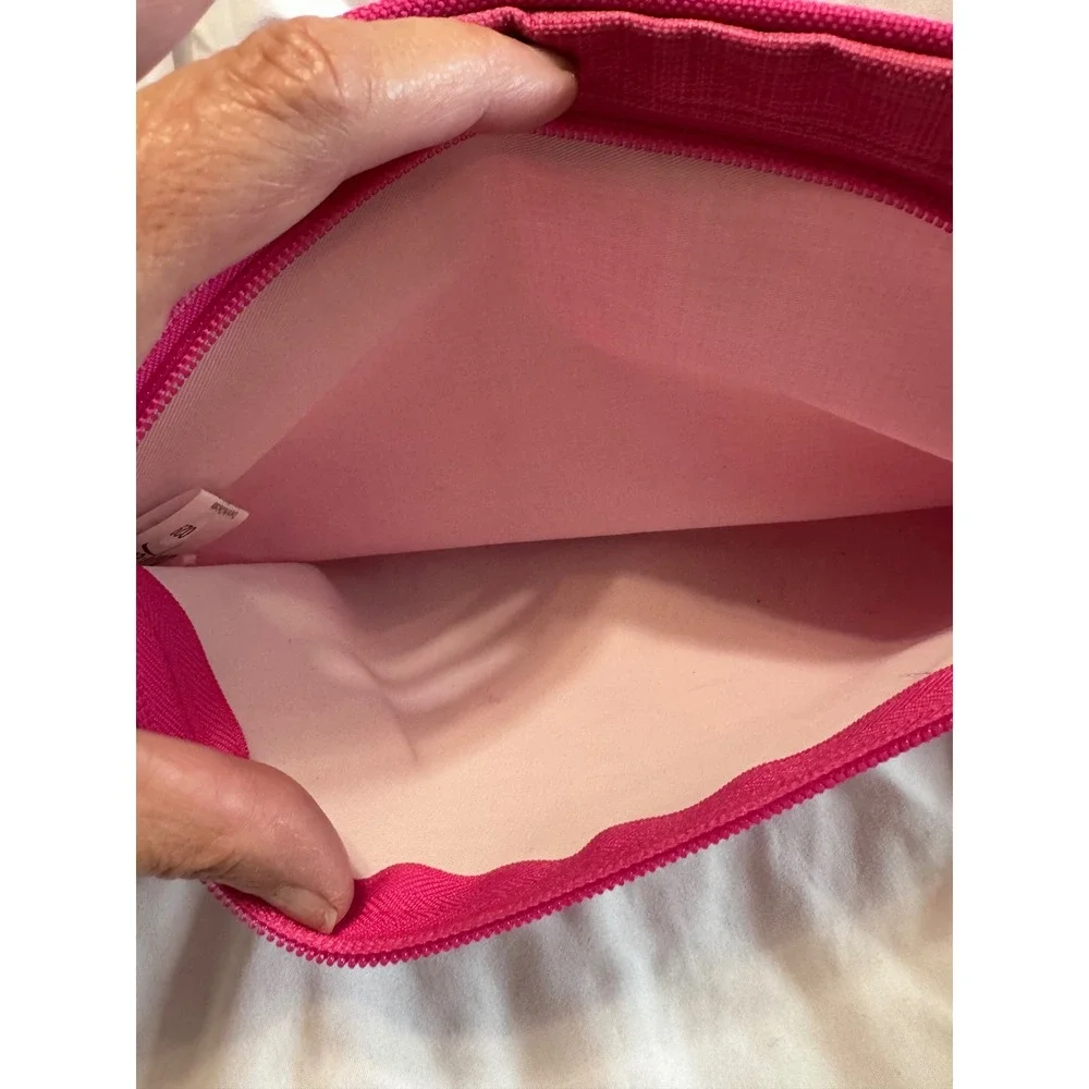 Thirty-One Pink Textured‎ Zip Pouch Organizer Travel Bag Case Snap on bag